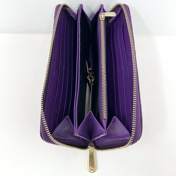 Christian Dior Purple Patent Cannage Quilted Zipper Wallet with Logo Charms - Picture 3 of 7
